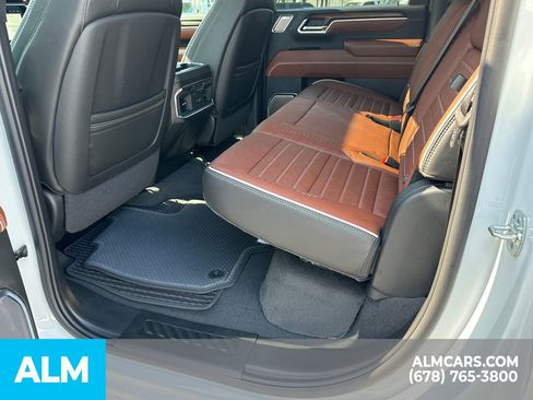 Used 2025 GMC Sierra 3500 Denali Ultimate image 24