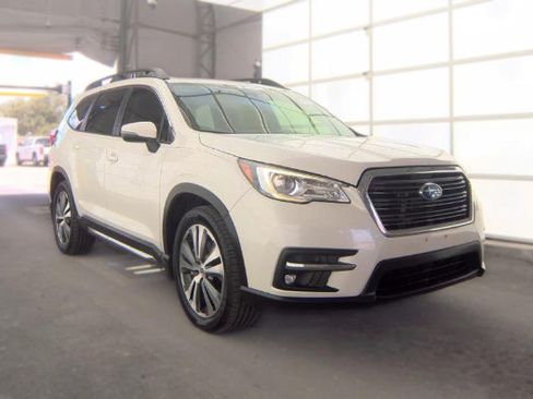 Used 2022 Subaru Ascent Limited w/ Technology Package AWD/4WD image 3