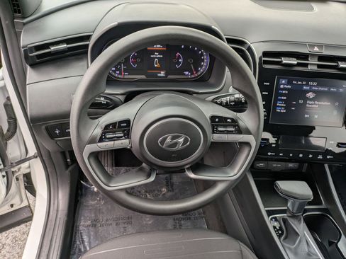 Used 2024 Hyundai Santa Cruz SEL image 16