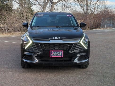 Used 2024 Kia Sportage LX image 2