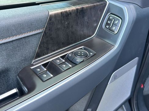 Used 2023 Ford F150 Lightning Lariat image 25