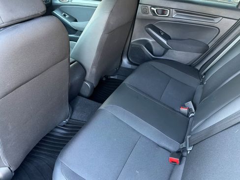 Used 2025 Honda Civic Sport image 4