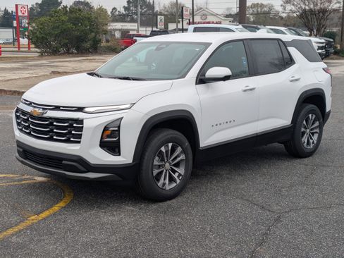 New 2026 Chevrolet Equinox LT w/ Safety and Technology Package image 8