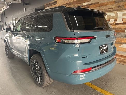 New 2026 Jeep Grand Cherokee L Summit w/ Obsidian Package AWD/4WD image 13