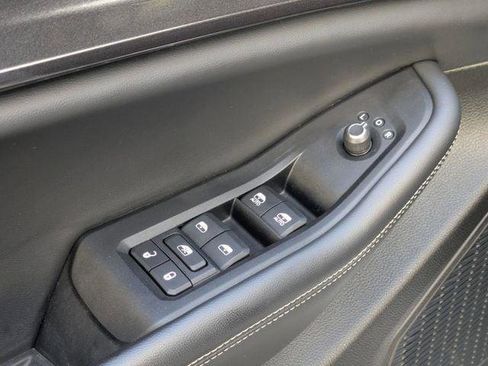 Certified 2023 Jeep Grand Cherokee Laredo image 12