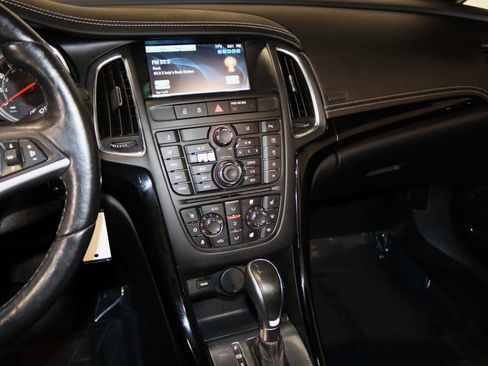 Used 2016 Buick Cascada Premium image 43