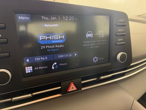 Used 2023 Hyundai Elantra SEL w/ Preferred Accessory Package image 15