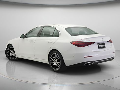 Used 2023 Mercedes-Benz C 300 Sedan image 2