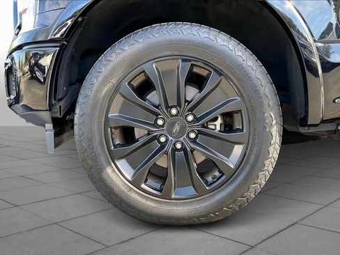 Used 2020 Ford F150 Lariat image 9