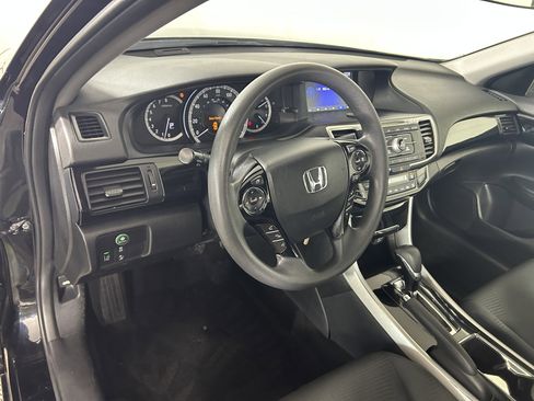 Used 2017 Honda Accord LX image 12