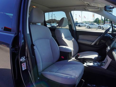 Used 2017 Subaru Forester 2.5i Premium image 26