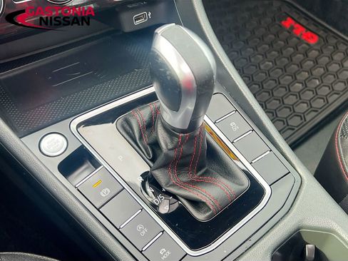 Used 2020 Volkswagen Jetta GLI Autobahn image 21