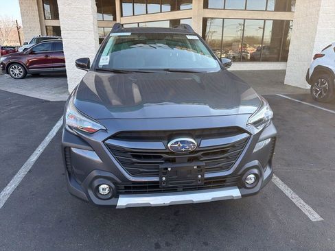 Used 2023 Subaru Outback Limited image 6