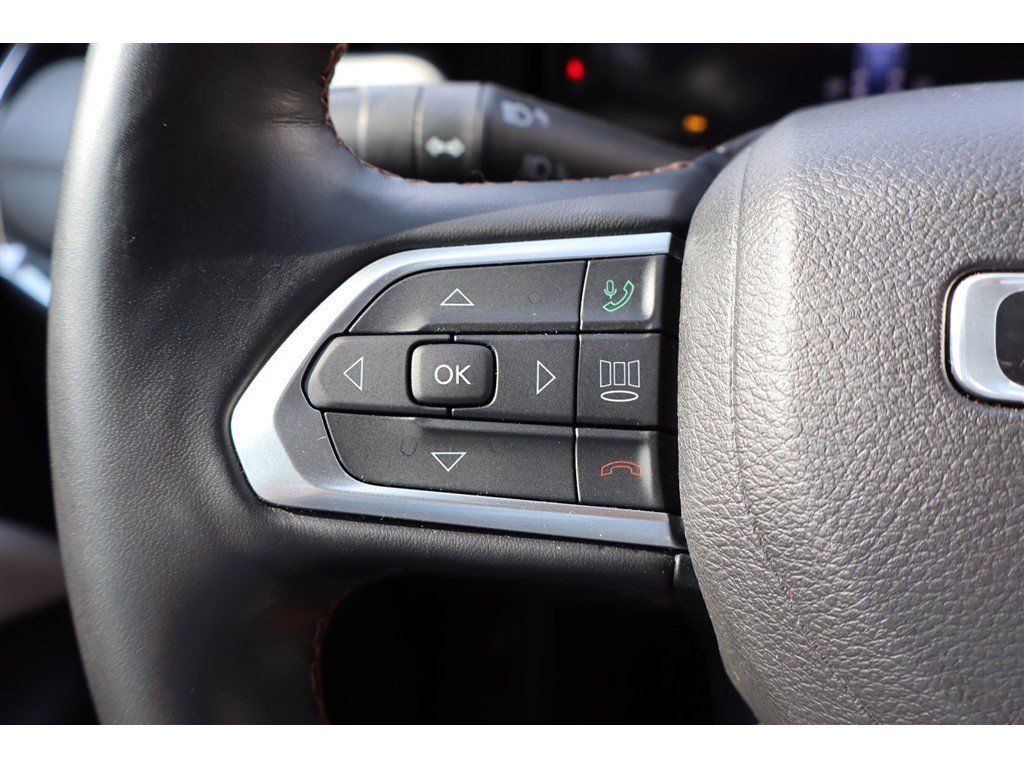 Used 2022 Jeep Compass Limited w/ Elite Group AWD/4WD image 22