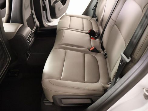 New 2026 Lincoln Corsair Premiere image 13