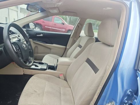 Used 2014 Toyota Camry LE FWD image 6