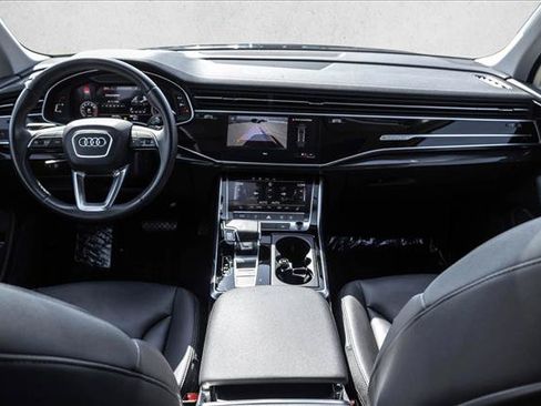 Used 2023 Audi Q7 3.0T Premium AWD/4WD image 21