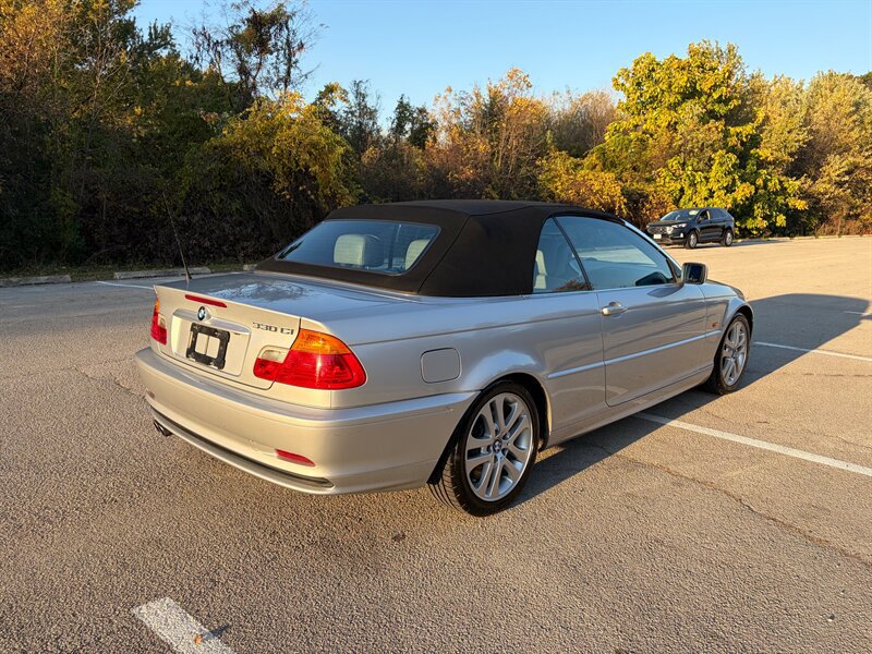 Used 2001 BMW 330Ci Convertible RWD image 5