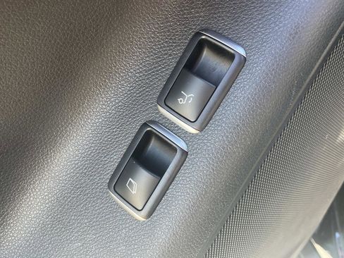 Used 2018 Mercedes-Benz GLS 550 4MATIC image 16