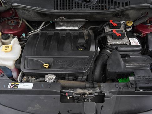 Used 2014 Jeep Compass Latitude FWD image 28