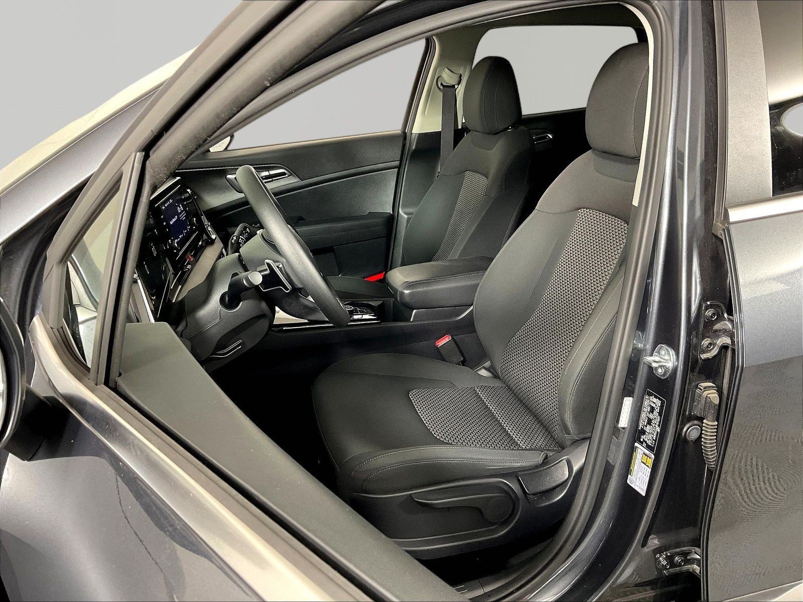 Used 2023 Kia Sportage LX AWD/4WD image 21