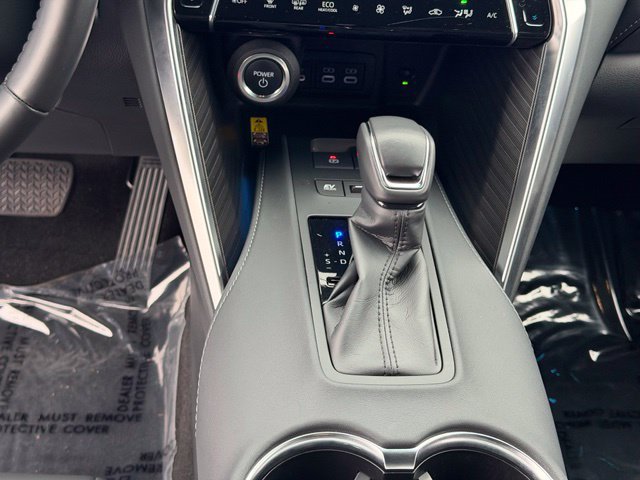 Certified 2024 Toyota Venza XLE AWD/4WD image 21