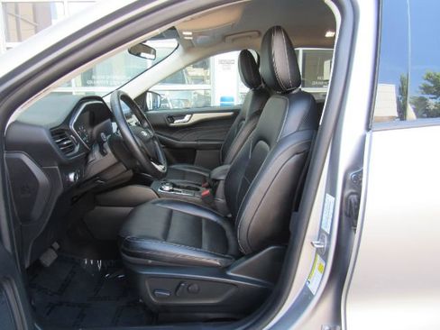 Used 2022 Ford Escape SEL image 12