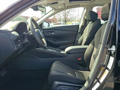 Certified 2024 Honda Accord EX image 13