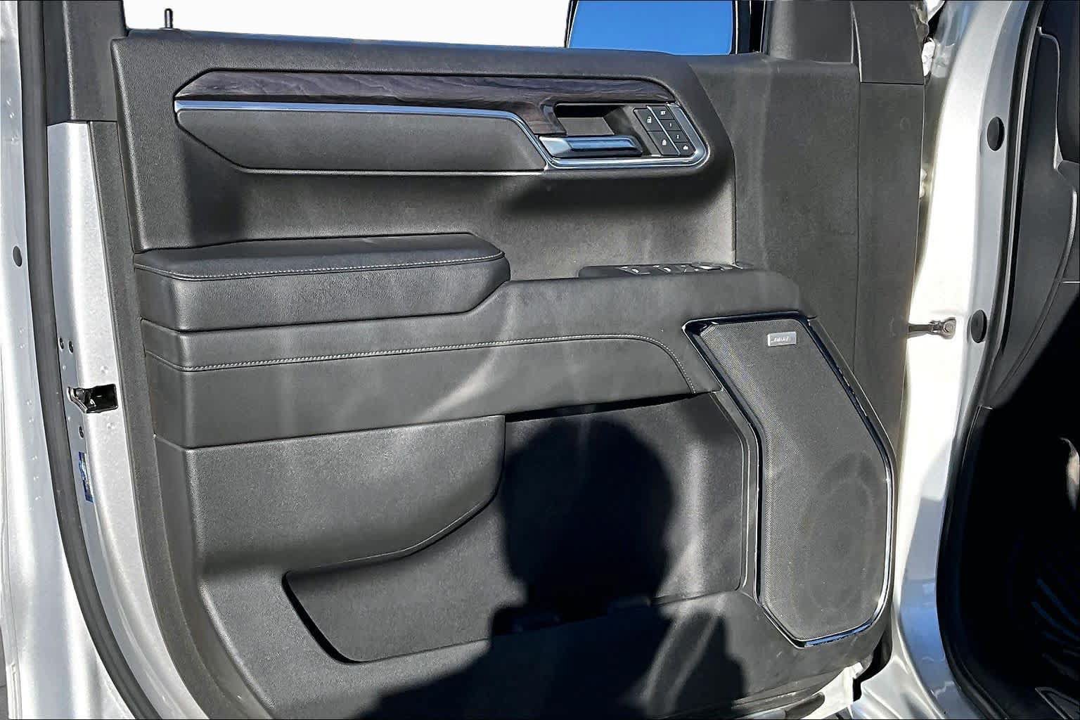 Used 2022 Chevrolet Silverado 1500 LTZ AWD/4WD image 21