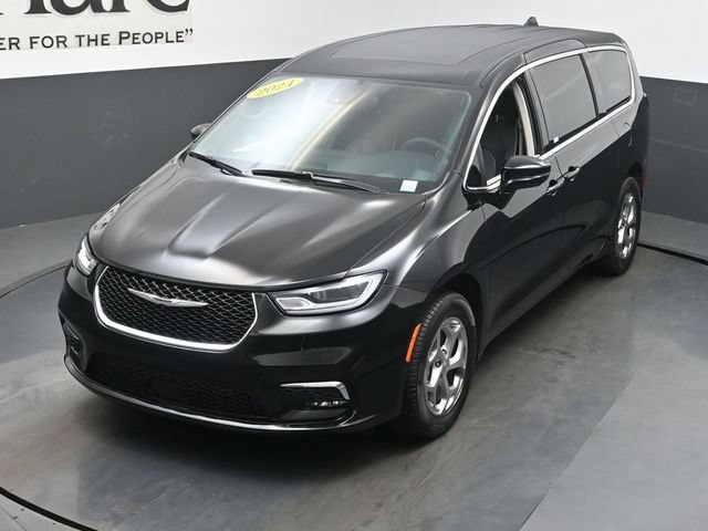 Used 2024 Chrysler Pacifica Limited AWD/4WD image 49