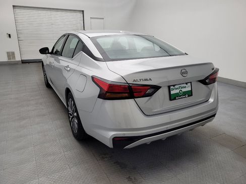Used 2024 Nissan Altima 2.5 SV image 5