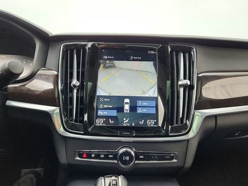 Used 2019 Volvo S90 T5 Momentum image 35