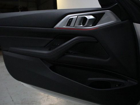 Used 2024 BMW 430i Convertible image 19