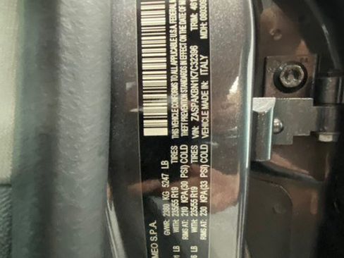 Used 2019 Alfa Romeo Stelvio Ti AWD/4WD image 55