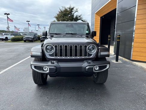 New 2026 Jeep Wrangler Unlimited Sahara AWD/4WD image 3