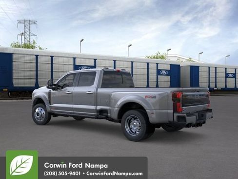 New 2026 Ford F450 Platinum w/ FX4 Off-Road Package AWD/4WD image 5
