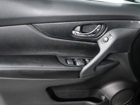 Used 2014 Nissan Rogue SL w/ SL Premium Package image 6