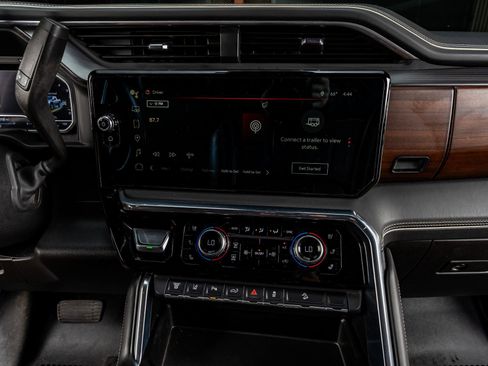 Used 2024 GMC Sierra 3500 Denali Ultimate image 23