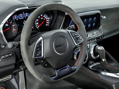 Used 2021 Chevrolet Camaro ZL1 RWD image 21