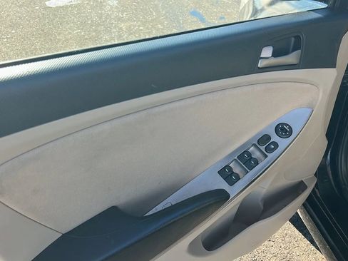 Used 2016 Hyundai Accent SE w/ Option Group 02 image 34