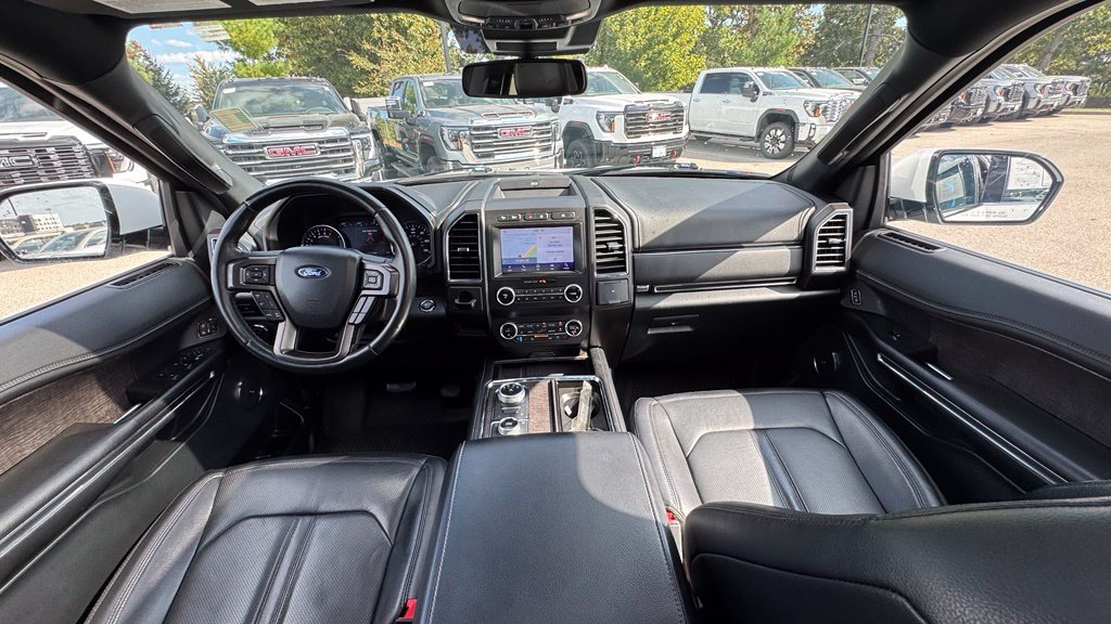 Used 2021 Ford Expedition Limited AWD/4WD image 18