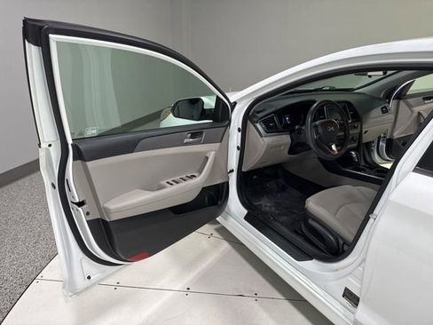 Used 2018 Hyundai Sonata ECO FWD image 5