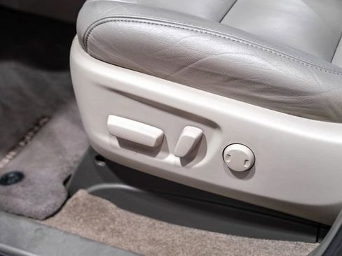 Used 2017 Toyota Sienna XLE Premium image 33