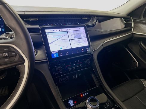 Used 2023 Jeep Grand Cherokee 4WD 4xe w/ Luxury Tech Group II image 26