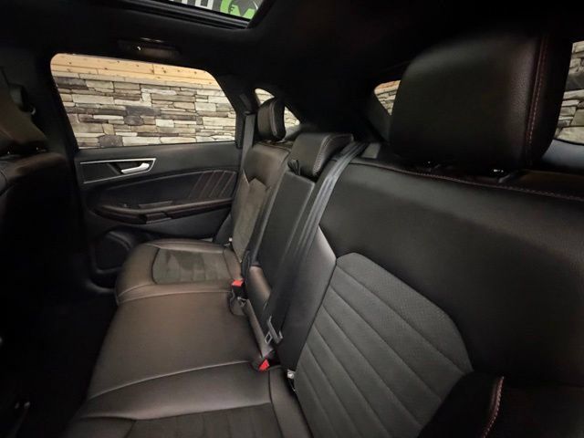 Used 2021 Ford Edge ST-Line AWD/4WD image 30