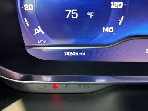 Used 2022 Chevrolet Tahoe LT w/ Luxury Package AWD/4WD image 16