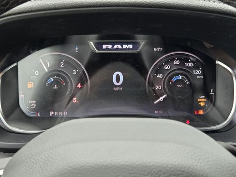 New 2026 RAM 4500 4x4 Crew Cab DRW w/ Laramie Trim Package image 13