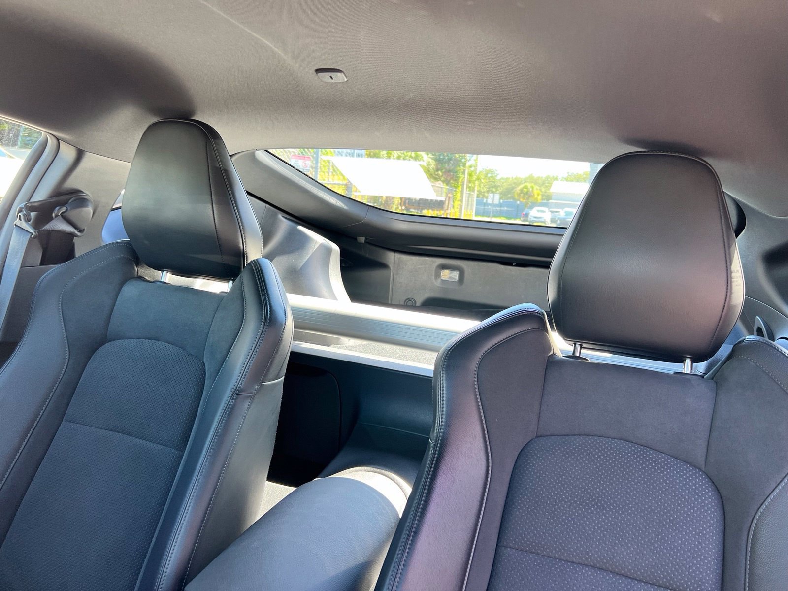 Used 2025 Nissan Z Performance w/ Floor Mat Package RWD image 40