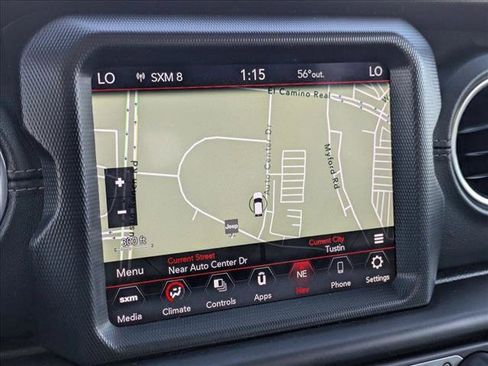 Used 2021 Jeep Gladiator Overland image 15