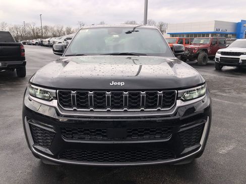 New 2026 Jeep Grand Cherokee Limited image 16